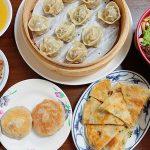 [南投美食] 梅園餡餅粥~ 中興新村眷村懷舊小吃，超人氣必吃老店